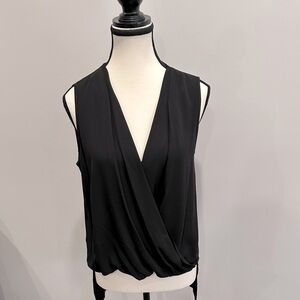 BCBGMAXAZRIA Classic Black Top